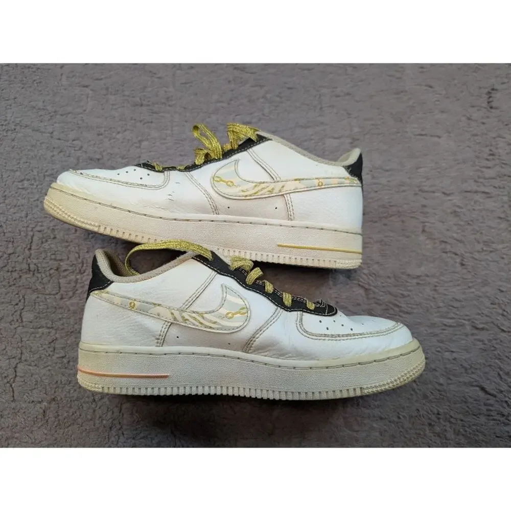 Big Kid's Nike Air Force 1 Low Gold Link Zebra (DH5480-100) - Y5